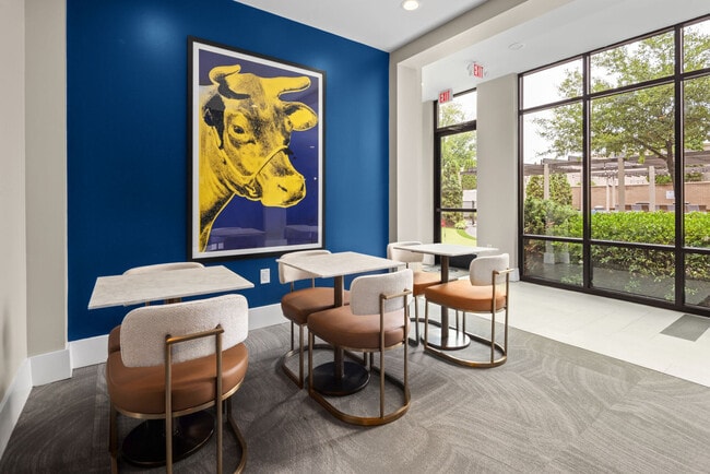 810 Ninth apartments — community photo