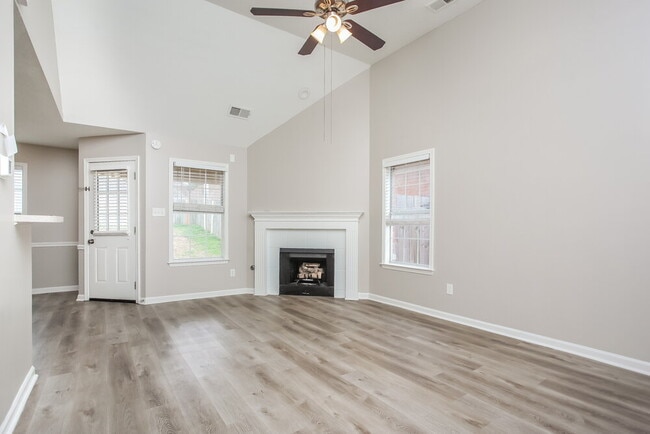 Photo - 1390 Bayberry Hill Dr