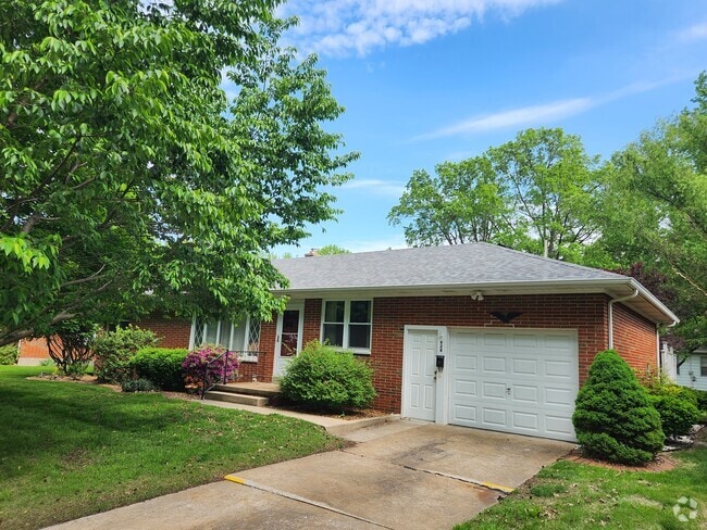 Building Photo - 624 Bollman Ave Rental