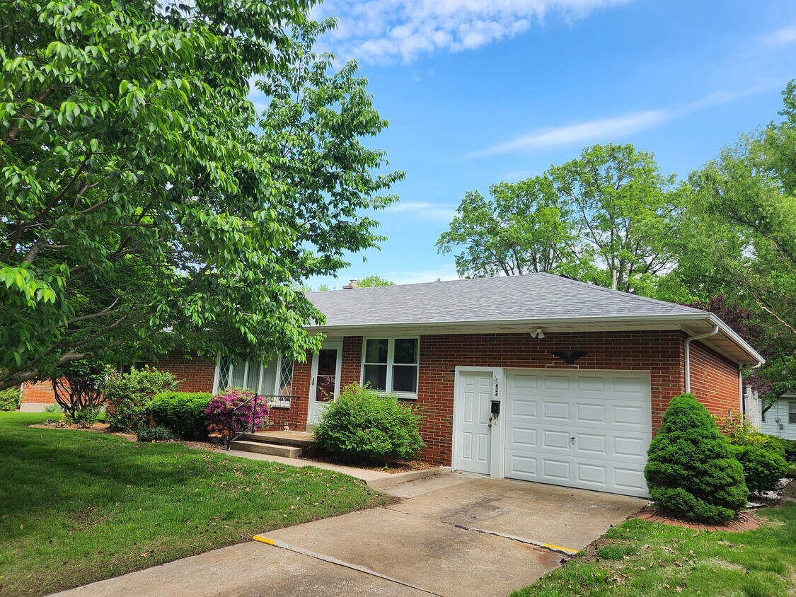 Photo - 624 Bollman Ave (Edwardsville, IL)