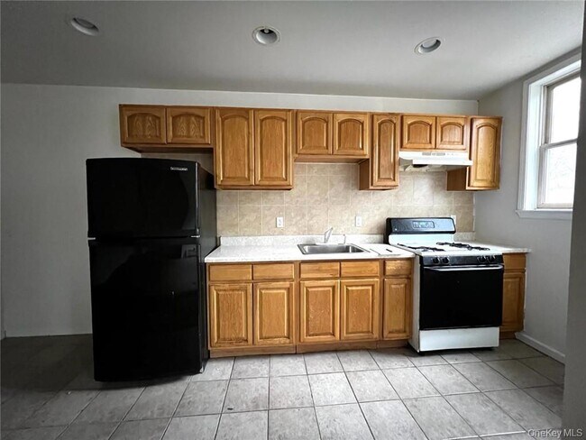 Photo - 21 Stanton Corner Rd