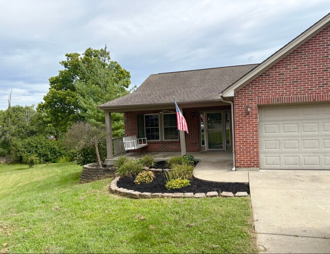 Building Photo - 10264 Knob Hill Dr Rental