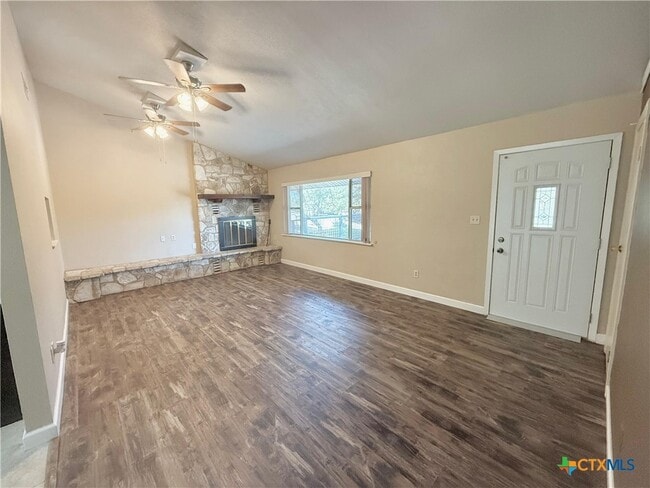 Photo - 103 Crestview Dr