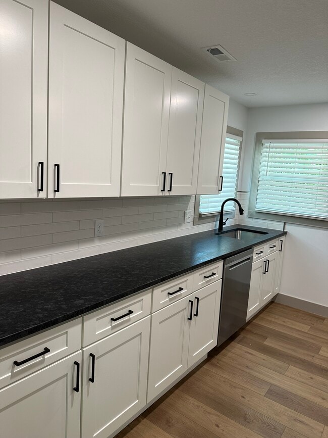 Photo - 2907 Jersey Ave Unit 2907 Jersey Ave. A