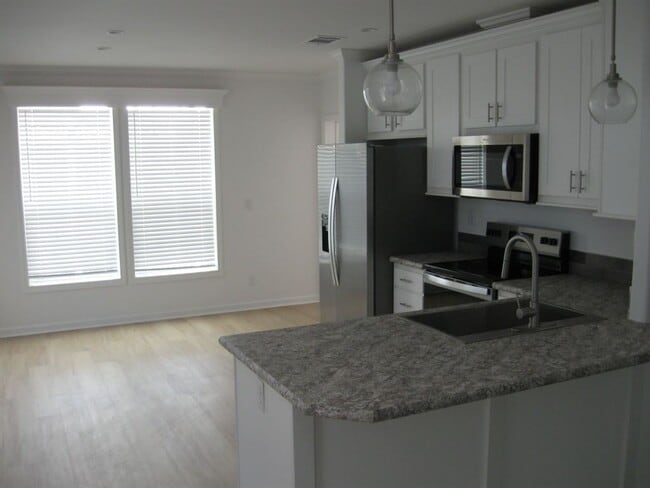 Photo - 43 Orange Blossom St