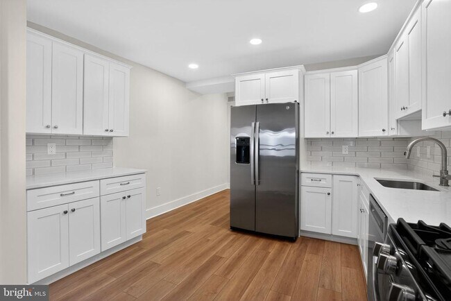 Photo - 344 Grove St