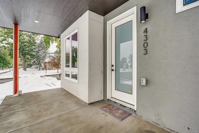 Photo - Spacious and Elegant 4-Bedroom Home in the Highlands w/ 3rd Floor Balcony!