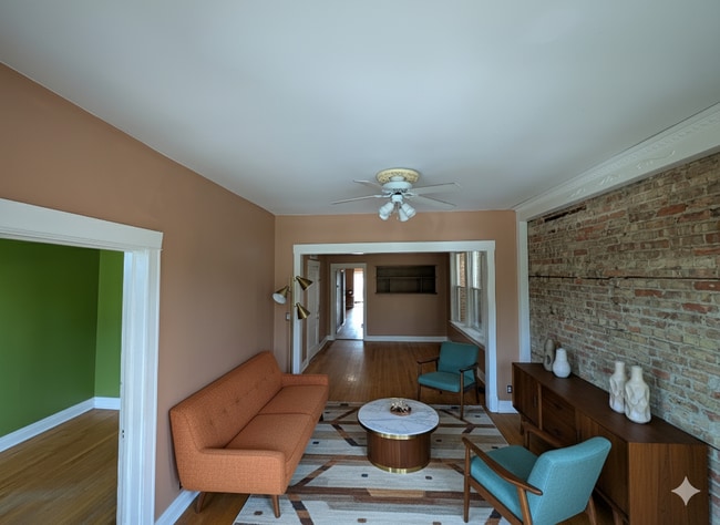 Photo - 3145 W Augusta Blvd Unidad 2