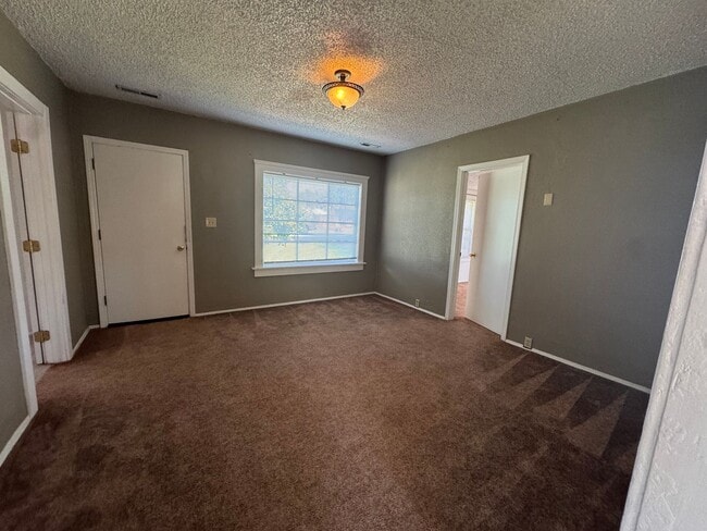 Photo - Quaint home in Hucrest