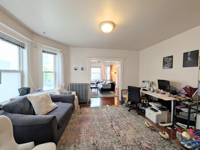 Photo - 29 Justin Rd Unit 1