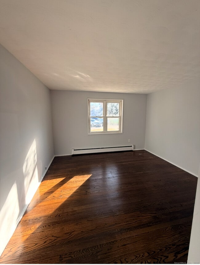 Photo - 1275 Quinnipiac Ave