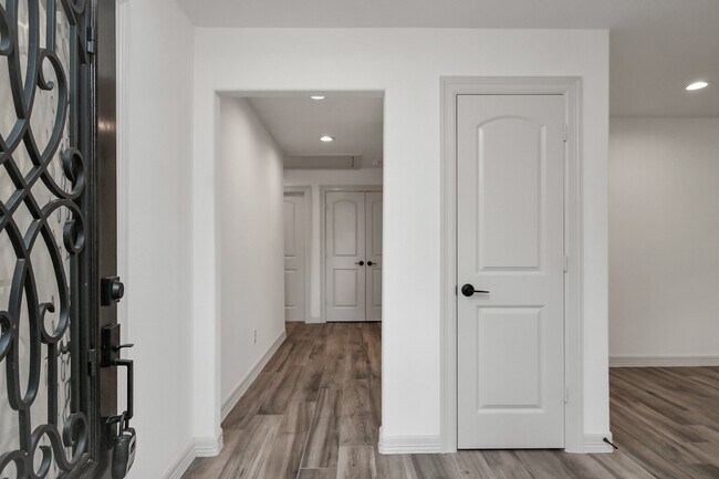 Photo - 1805 East Ave