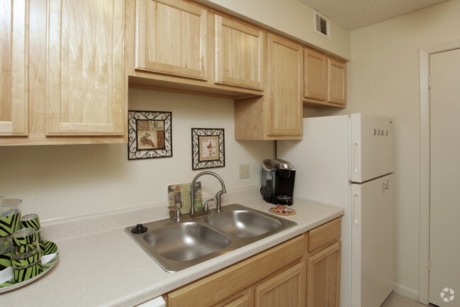 Park East Apartments