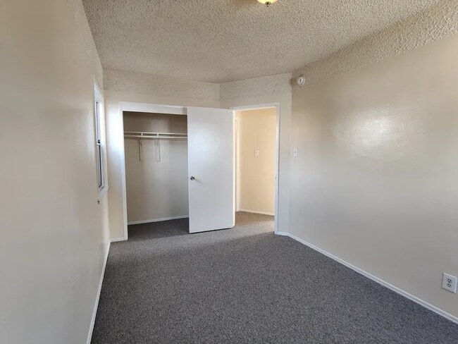 Photo - 9310 Holmes Ave