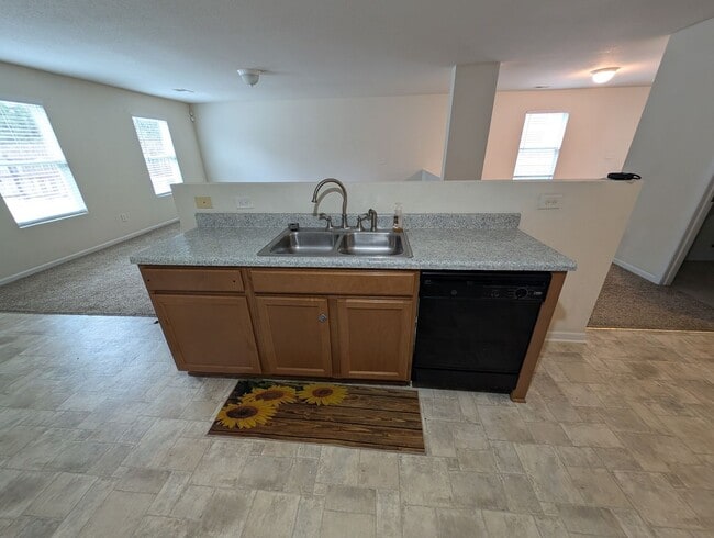 Photo - 204 Valleyside Dr NE