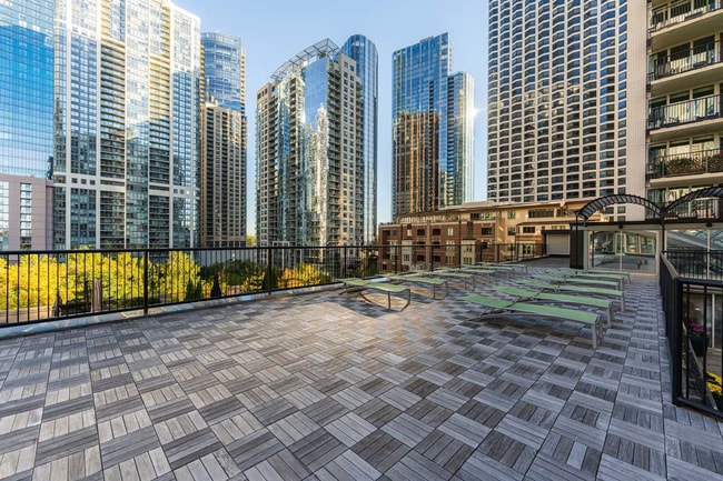 Photo - 400 E Randolph St Unidad 1616