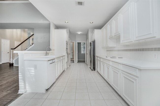 Photo - 122 Crystal Reef Dr