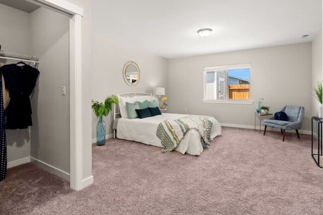 Photo - 6638 S Warner St