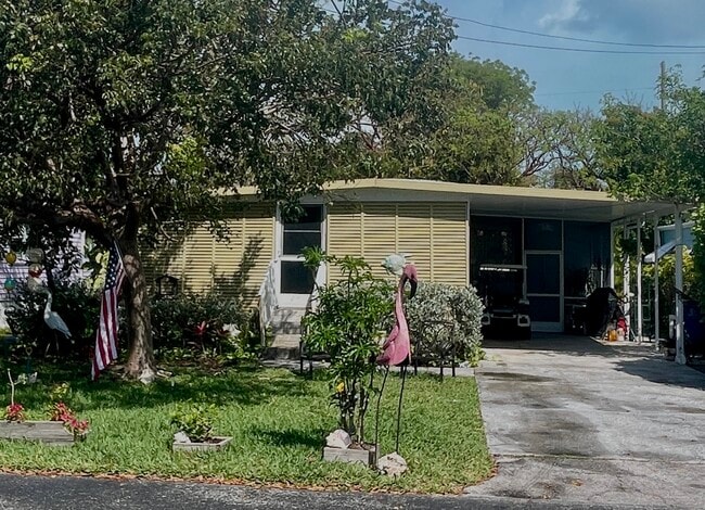 Photo - 710 N Silver Cir House