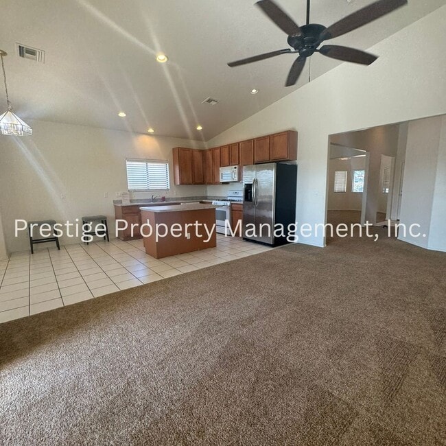 Photo - Beautiful Home with 3 Car Garage in Sonora...