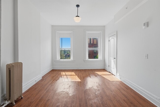 Building Photo - 105 High St Unit 3D