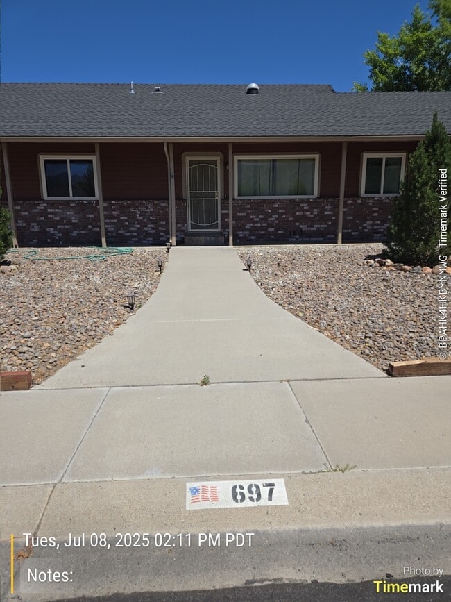 Photo - 697 Bluerock Rd House