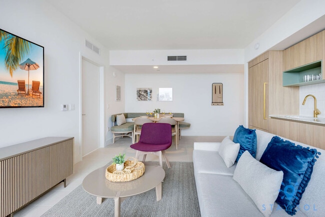 Photo - 601 NE 1st Ave Unidad ID1227487P