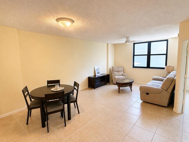 651 Okeechobee Blvd Unit 302