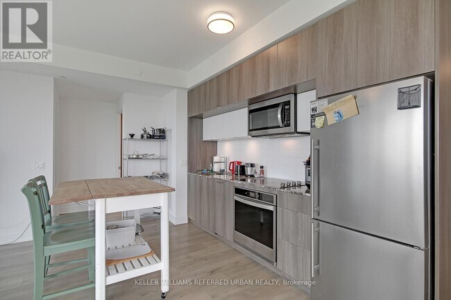 Photo - 575 Bloor St E Unit 3503