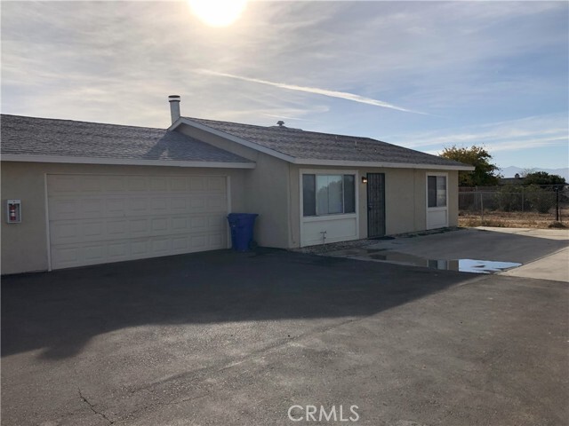 Photo - 10696 Kiowa Rd House