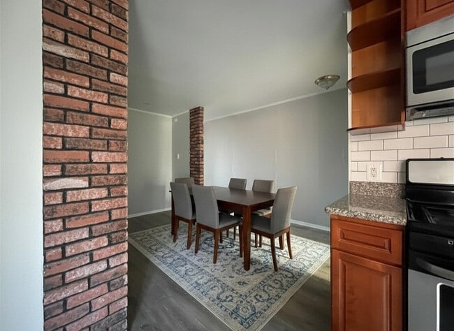 Photo - 614 Borbeck Ave Unit 1