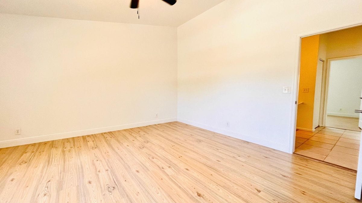 Photo - 1436 Hawthorne Pl
