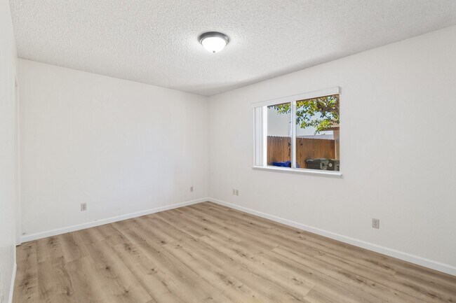 21345 Klamath Rd Unit 2