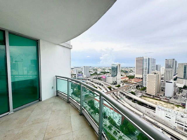Photo - 350 S Miami Ave Unidad 3313