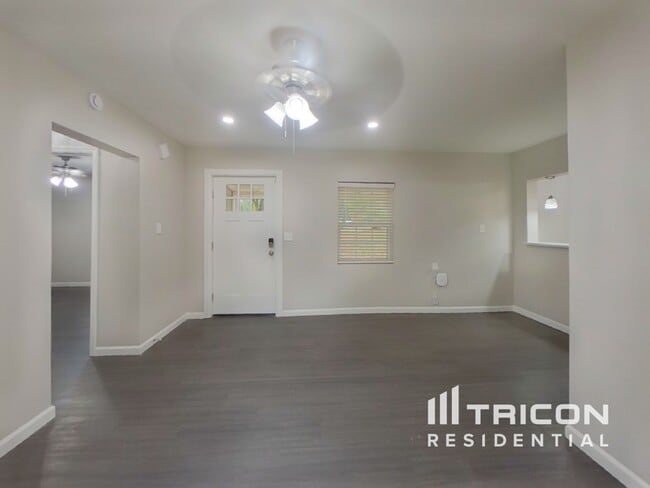 Photo - 4223 Dinglewood Ave