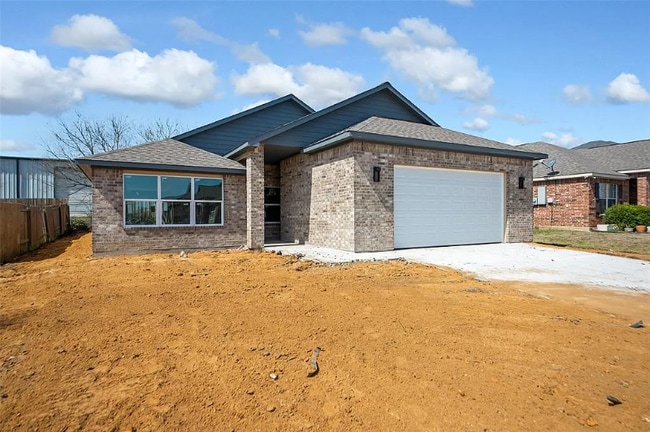 Building Photo - 1100 Primrose Dr