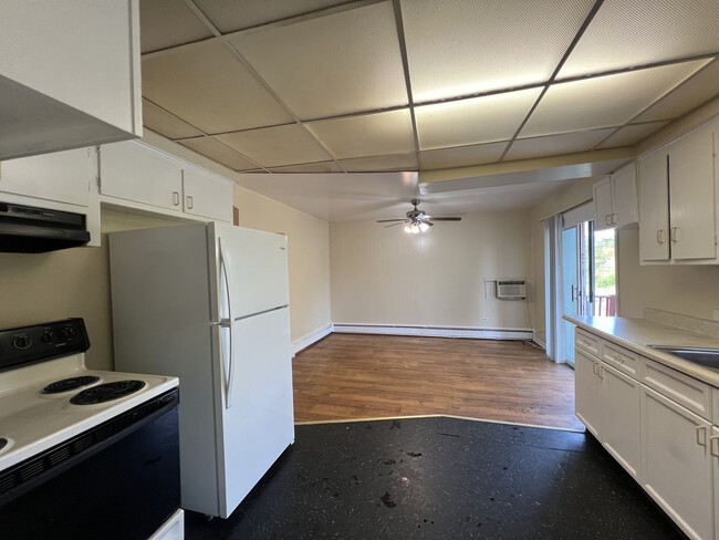 Photo - 14355 Park Ave