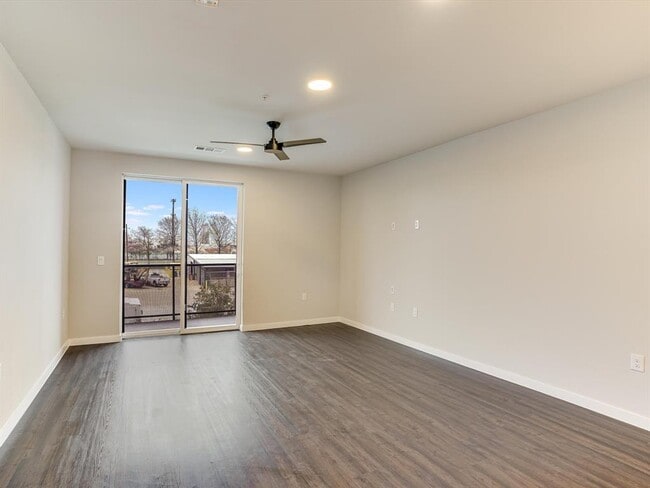 Photo - 4510 Terry-O Ln Unidad 215