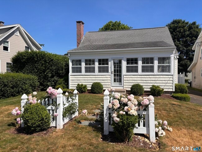 7 Nehantic Dr