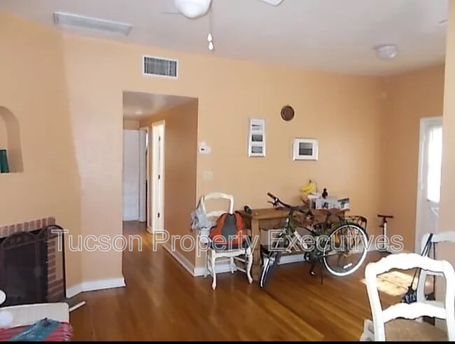 Photo - 1220 N Olsen Ave