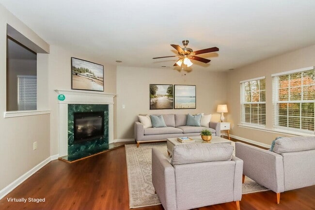 Photo - 2712 Markham Woods Ct