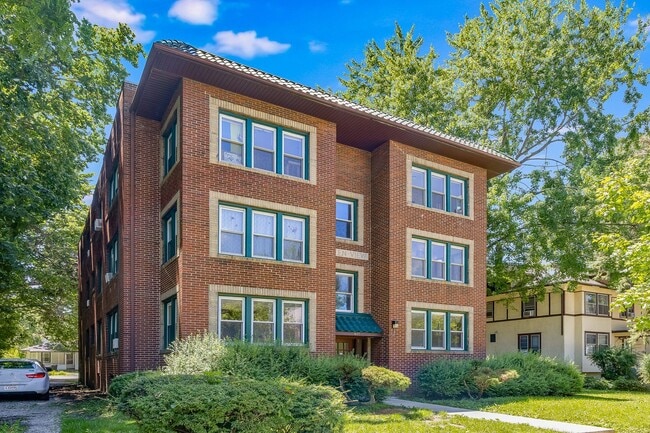 Photo - 407 W Green St