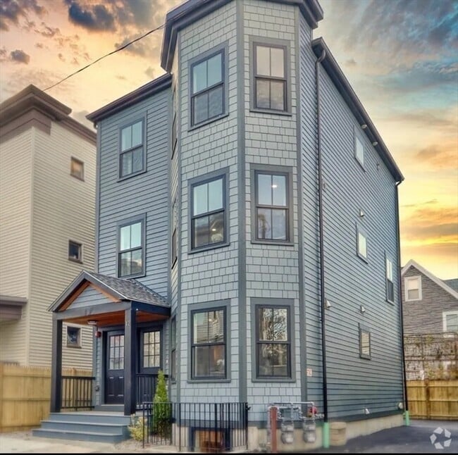 Building Photo - 12 Cawfield St Rental
