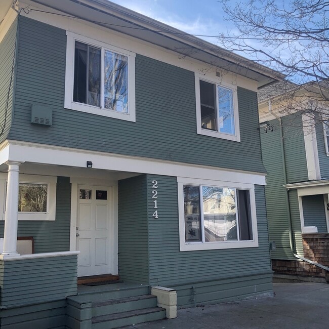 Photo - 2214 Parker St