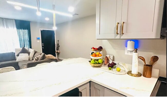 Photo - 1204 E Lambright St