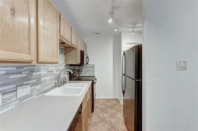 Photo - 3115 Helms St Unit 204
