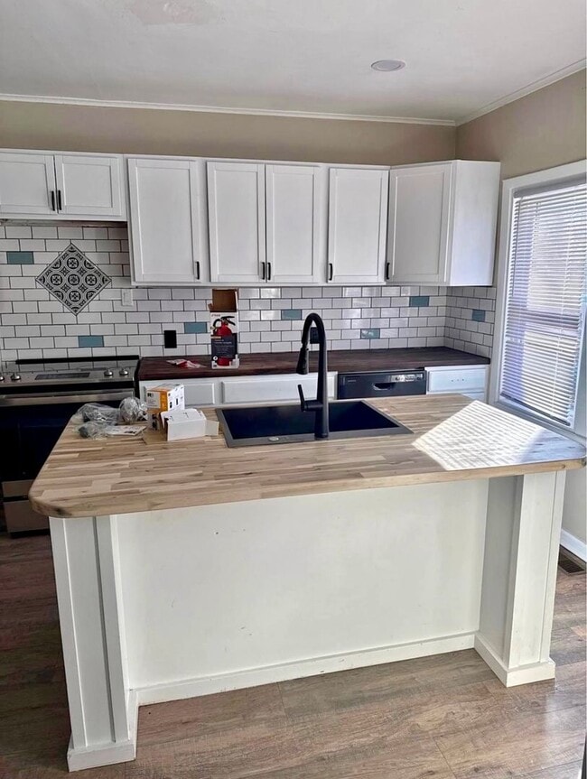 Photo - 3 Bedroom Home for Rent in Ewing, NJ