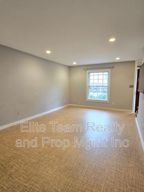 Photo - 3722 Park Rd