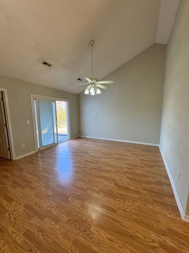 Photo - Lauren Place - Northchase