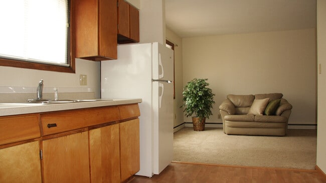 Crossroads Apartments